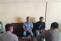 Pihak Polres Kebumen saat bertemu keluarga ibu dan anak yang hilang di Kebumen.