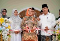 Bupati Kebumen Lilis Nuryani meresmikan Masjid Al Hikmah di Dukuh Bendasari, Desa Kalirejo, Kecamatan Kebumen, Sabtu (27/12/2025).