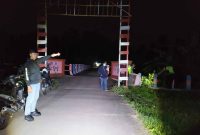 Pihak Kepolisian saat melakukan olah TKP remaja di Kebumen tewas tenggelam di sungai.