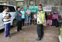 Petugas kepolisian melakukqn olah TKP anak tenggelam di Objek Wisata Kolam Renang Watugede, Desa Penusupan, Kecamatan Sruweng, Kabupaten Kebumen, Jumat pagi (16/1/2026).