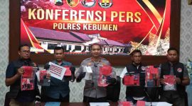 Konferensi pers di Mapolres Kebumen, Selasa (20/1/2026).