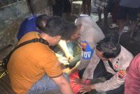 Seorang pria yang diduga mengalami gangguan kejiwaan diamankan polisi setelah kedapatan membawa senjata tajam sambil berjalan keliling kampung di Desa Sidomulyo, Kecamatan Adimulyo, Kabupaten Kebumen,