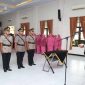 Upacara serah terima jabatan (sertijab) dan pelantikan sejumlah perwira ini digelar di Gedung Tribrata Polres Kebumen pada Sabtu (28/02/2026).