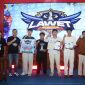 Penyerahan hadiah pemenang turnamen MLBB Polres Kebumen.