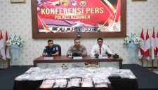 Kapolres Kebumen AKBP I Putu Bagus Krisna Purnama memimpin langsung pengungkapan kasus besar ini.