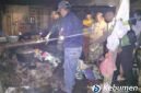 Pihak kepolisian saat melakukan olah TKP kebakaran di wilayah Puring, Kebumen.