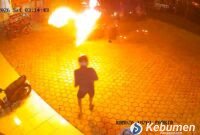Kasus pelemparan diduga bom molotov di agen ekspedisi J&T di Karangsambung, Kebumen.