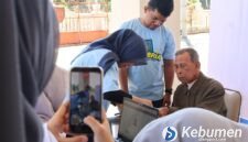 Kantor Imigrasi Kelas II Non TPI Purworejo menghadirkan inovasi layanan Pasporia Imigrasi Purworejo di Selasar Kantor DPRD Kabupaten Kebumen.