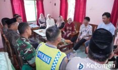 Bupati Kebumen Jenguk Pelajar Korban Perundungan di Kutowinangun