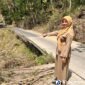 Jalan Karanggayam Kebumen membahayakan akibat longsor di Desa Clapar, Kecamatan Karanggayam.